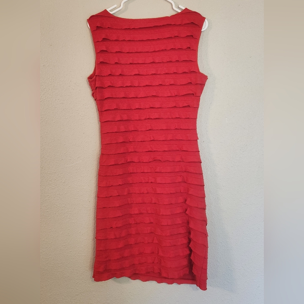 Max Studio Red Bodycon Ruffled Dress Size M - Picture 2 of 4